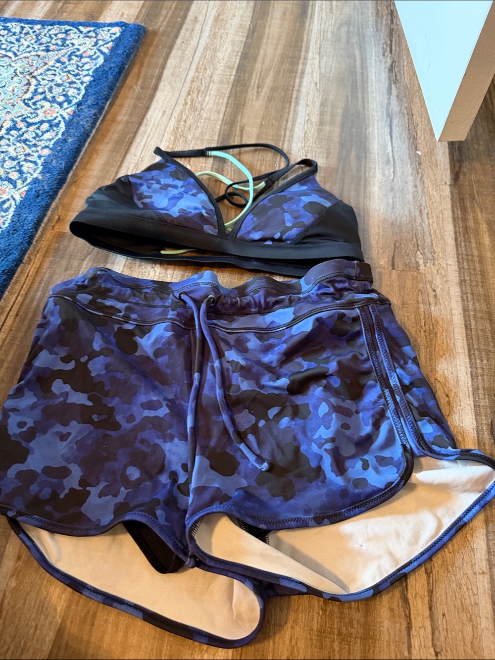 Athleta Purple & Blue Camo Athletic swim Set